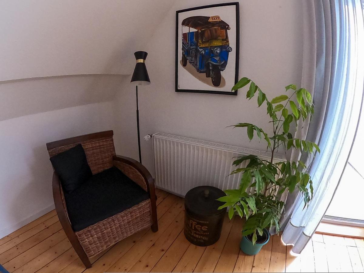 Zentrale Grosse Ferienwohnung -94Qm- Oldenburg - Bettwaesche Und Handtuecher Sind Vorhanden Kültér fotó
